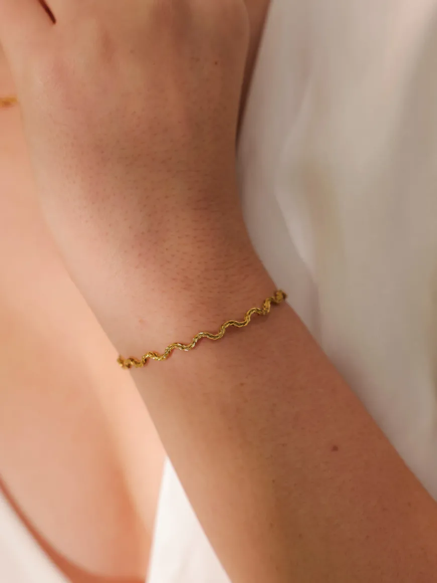 Twisted Grace ARMBAND
