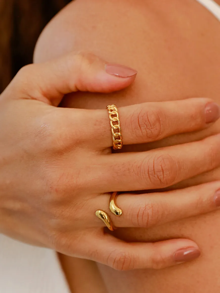 Twisted Knot Ring