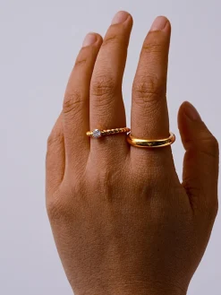 Unique One Ring