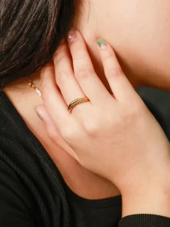Wavy Scales Ring