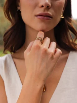 Whispering Wave Ring