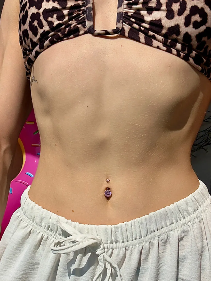 Whisper Petal Pink Titan Bauchnabelpiercing