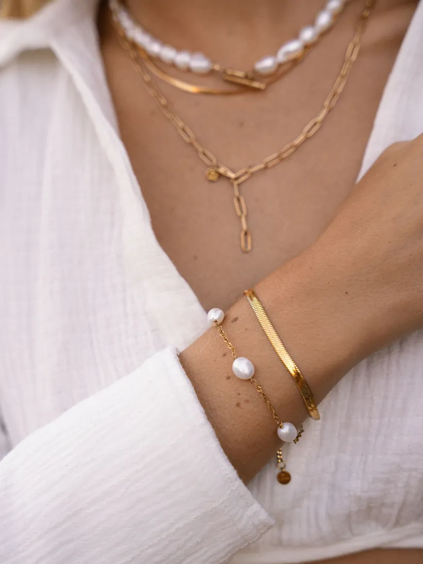 Wide Sleek Armband